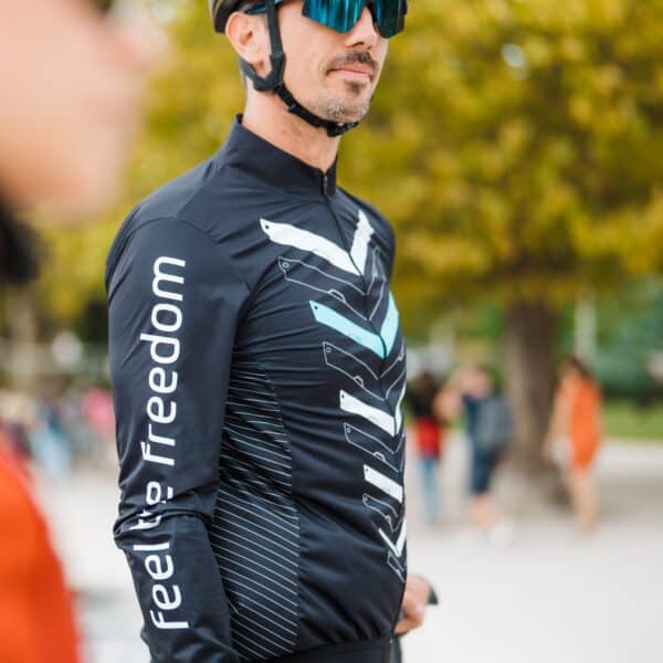 Alternative view of Leichte Radjacke Core Serie